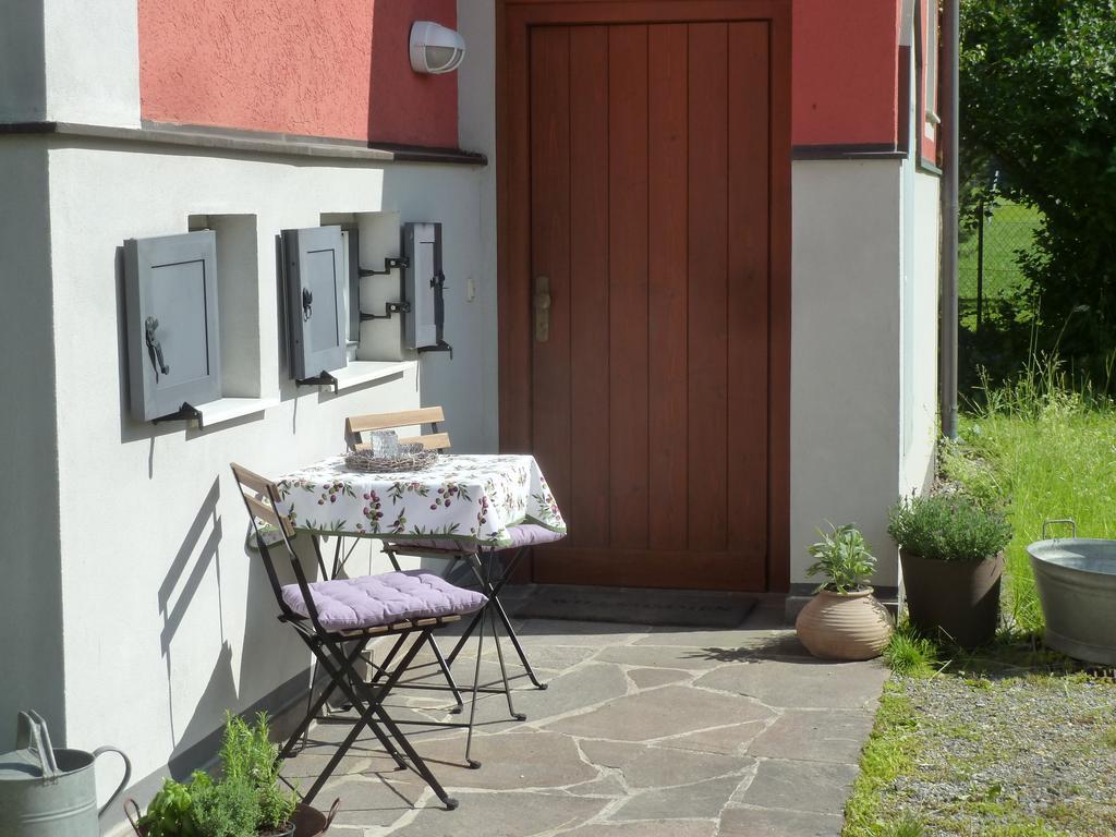 Villa Schnuck - Das Rote Ferienhaus Bad Gastein Bilik gambar