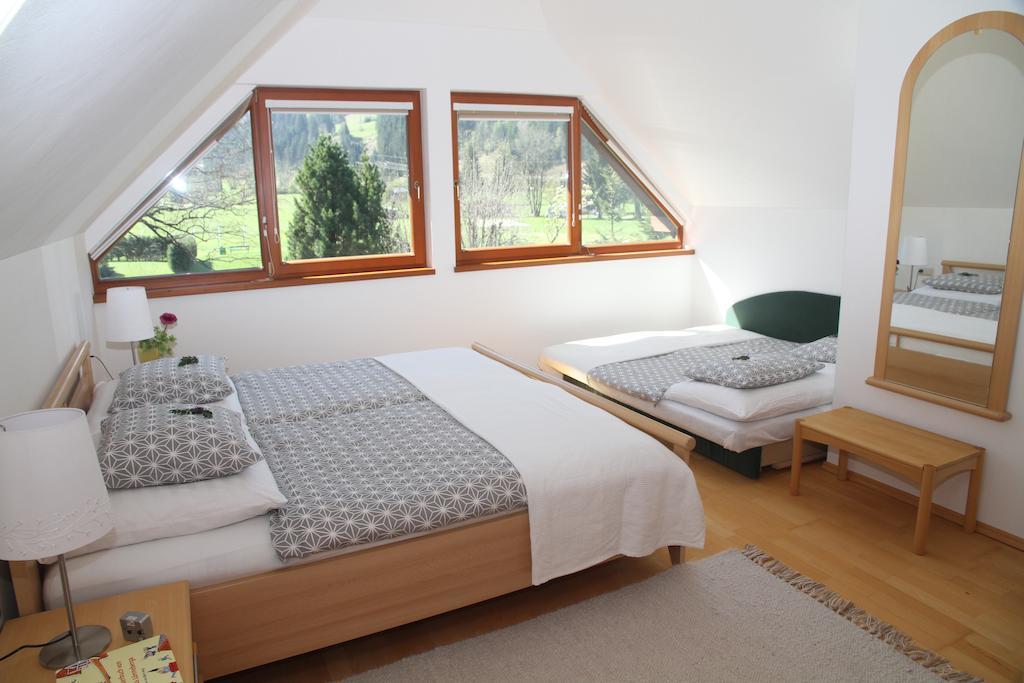 Villa Schnuck - Das Rote Ferienhaus Bad Gastein Bilik gambar